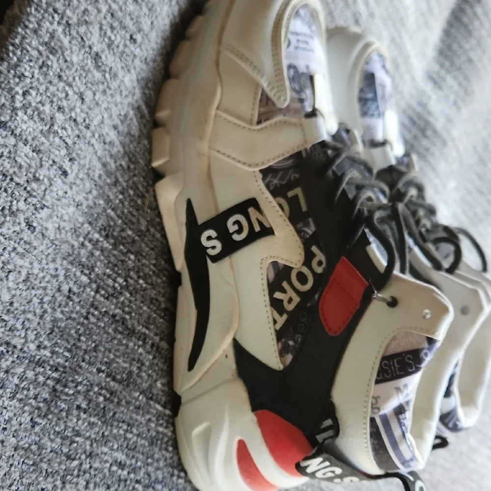 SHEIN Women's Athletic High-Tops - Black, White, Red Accents - Picture 3 of 6